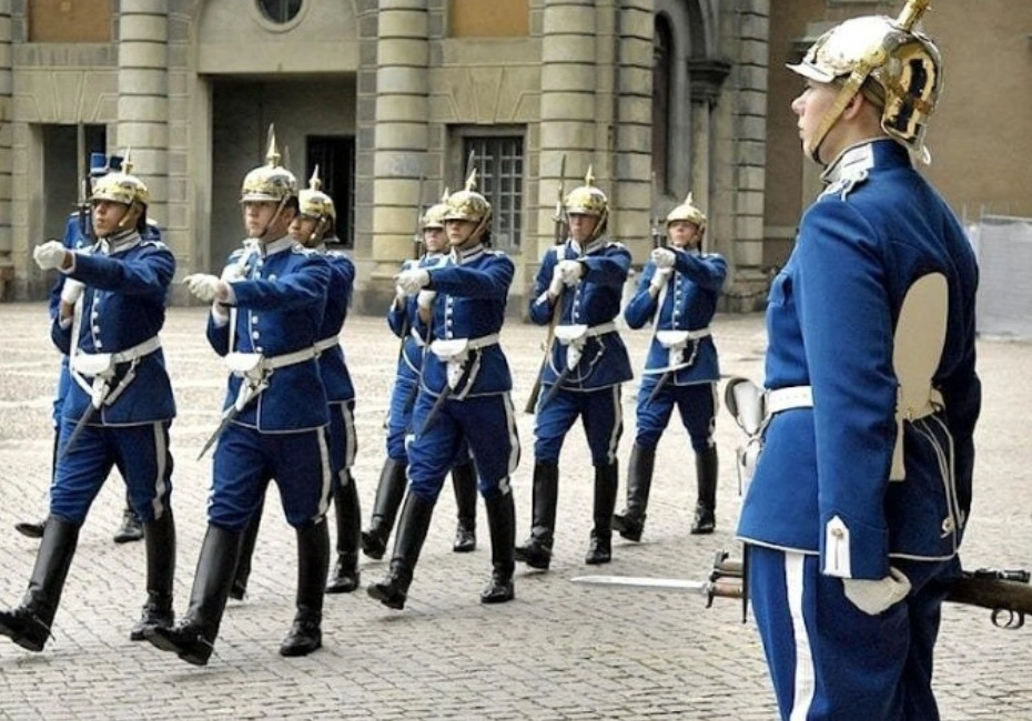 destination-royal-palace-in-stockholm