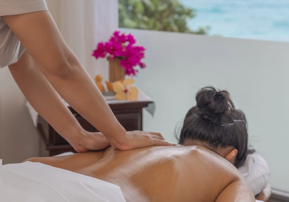 hotel-adaaran-club-rannalhi-massage