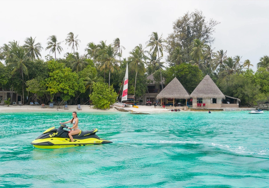 hotel-adaaran-club-rannalhi-water-activity