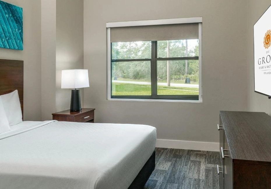 hotel-grove-resort-water-park-orlando-room