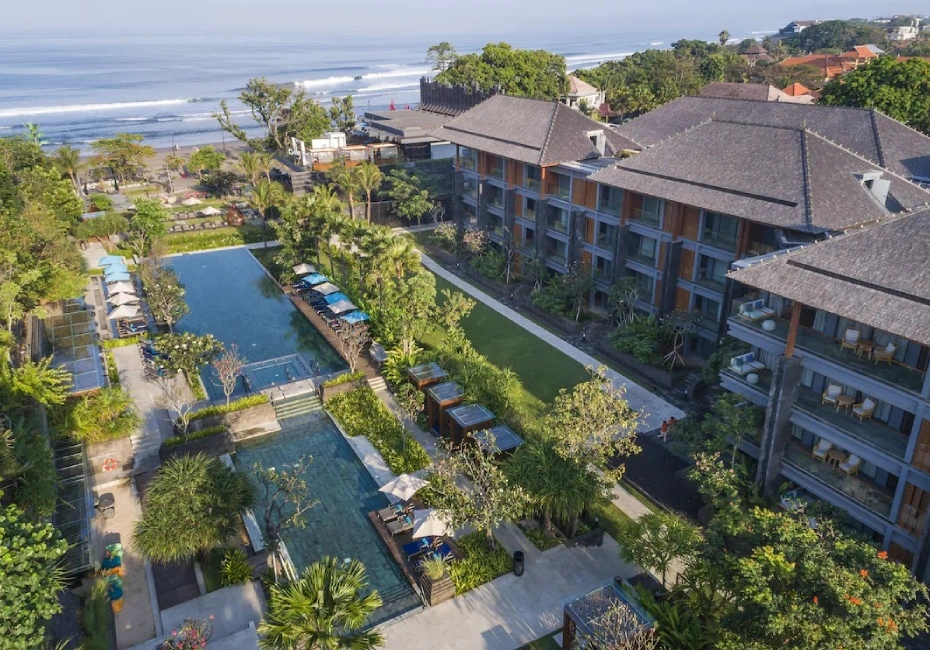 hotel-indigo-bali-seminyak-beach-by-ihg-exterior-2