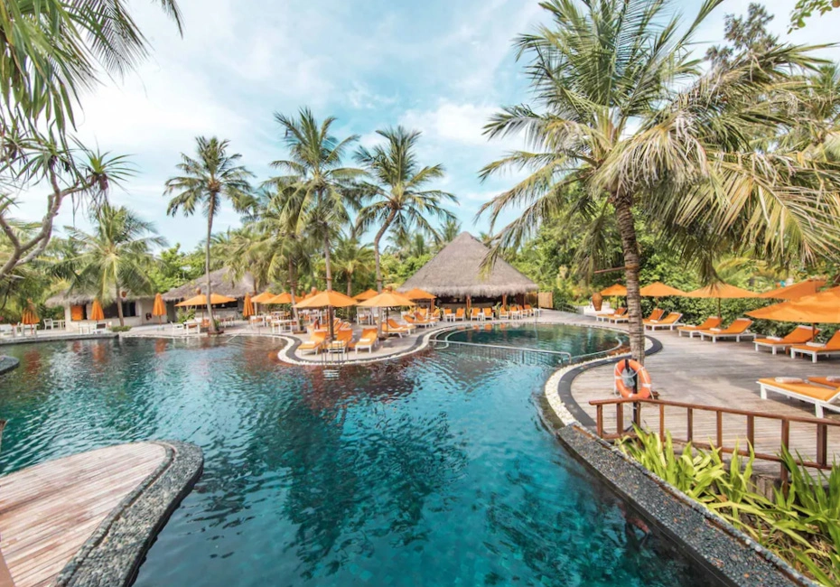 hotel-sun-siyam-iru-fushi-pool