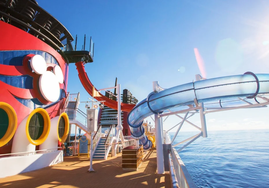 cruise-disney-magic-exterior