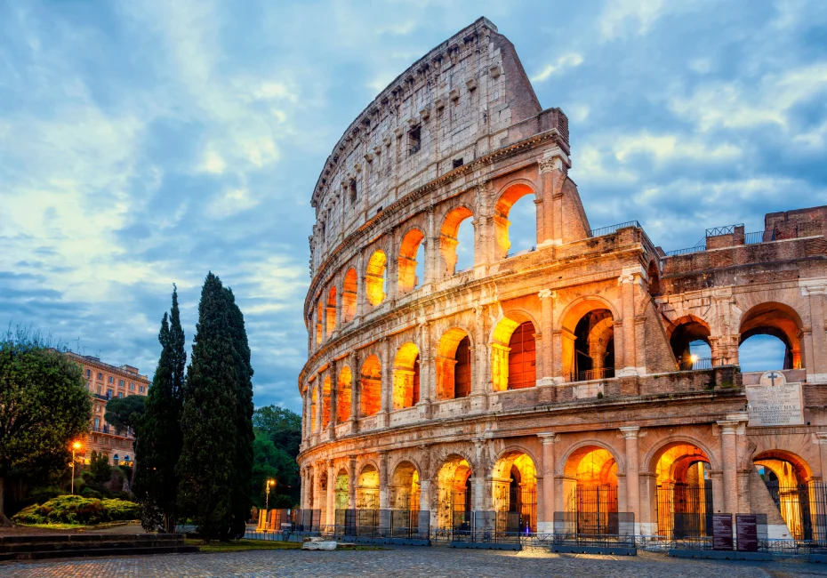 destination-colosseum-rome