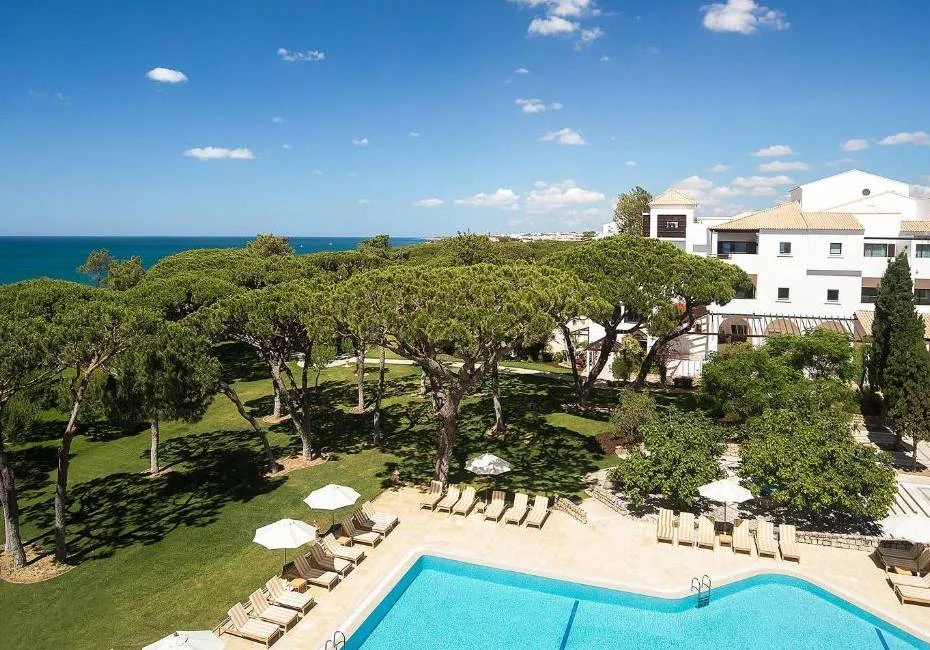 hotel-pine-cliffs-resort-algarve-exterior
