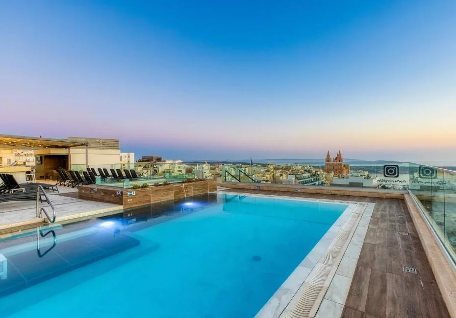 hotel-solana-spa-pool